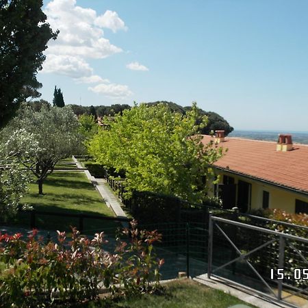 Вилла Agriturismo La Vite E Gli Ulivi Аричча Экстерьер фото