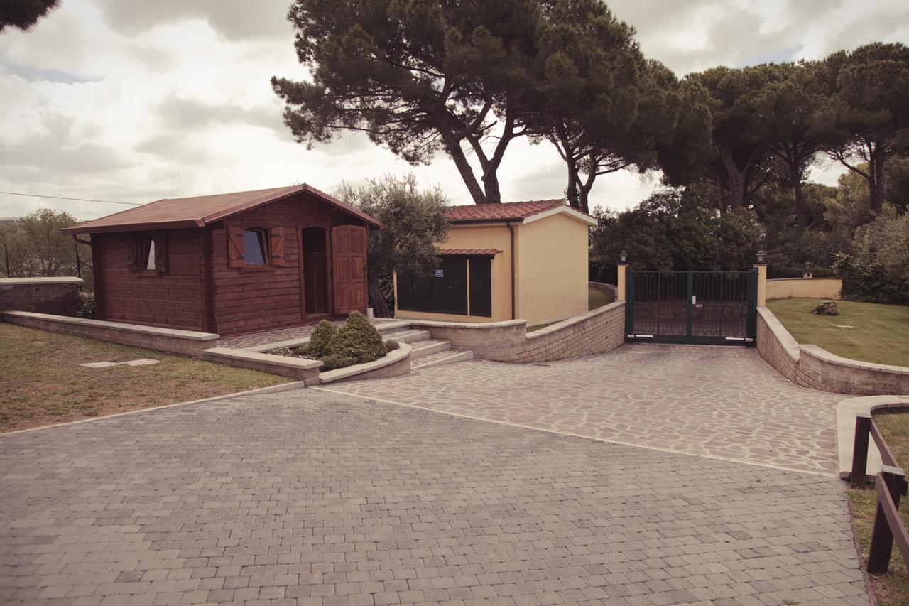 Вилла Agriturismo La Vite E Gli Ulivi Аричча Экстерьер фото