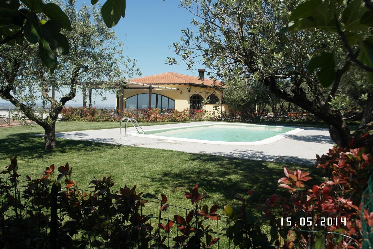Вилла Agriturismo La Vite E Gli Ulivi Аричча Экстерьер фото